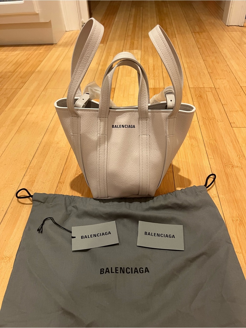 Balenciaga Everyday bag